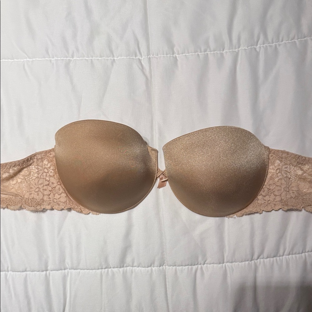 Elegant Tan Lace Strapless Bra
